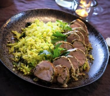 2016-1-2-schweinsfilet-im-lardo-mit-wirzgemuese